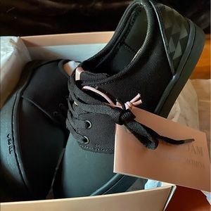 So ILL Black Wolf Wino - "On The Roam" Shoe 6.5 -7